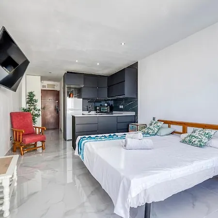 Center - Close To The Lägenhet *