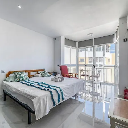 Center - Close To The Lägenhet