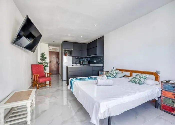 Center - Close To The Lägenhet *