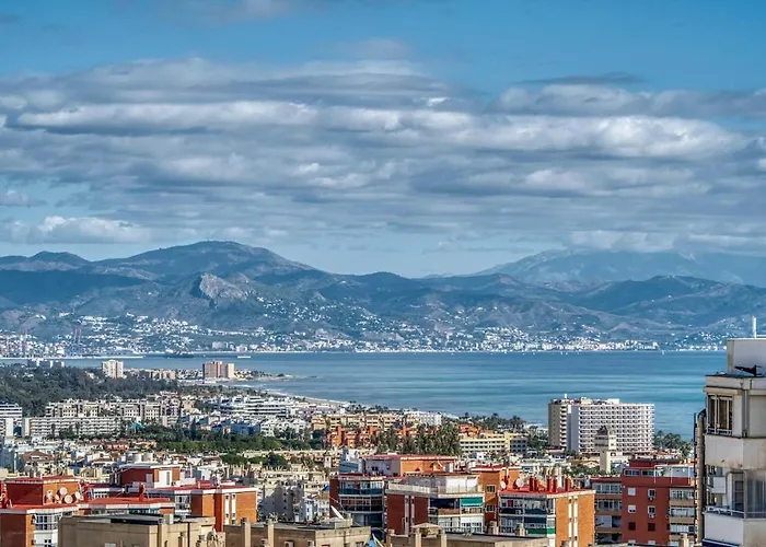 아파트 Center - Close To The *